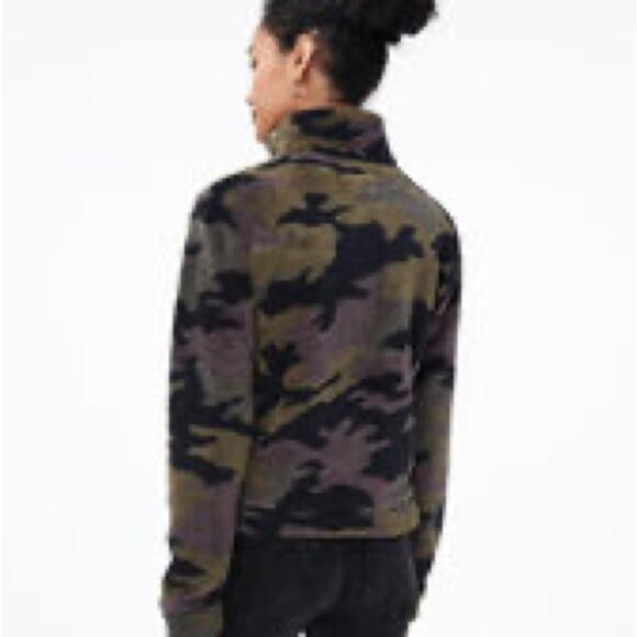 Cozy Aéropostale Small Camo Fleece Pullover – Casual‎ Comfort - Picture 2 of 13
